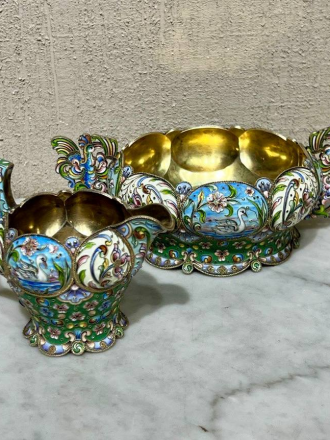 Конфетница и сливочник