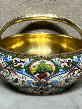 Конфетница из серебра, 84 проба с эмалью и зернью, Фабрика Марии Семёновой