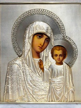 Редкая икона Казанской Божьей Матери, серебро, Санкт-Петербург, 26,2 на 22,1 см
